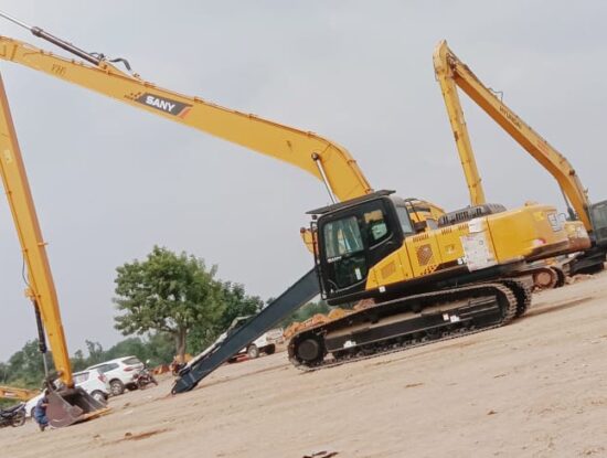 kasturi earthmovers - long boom excavator