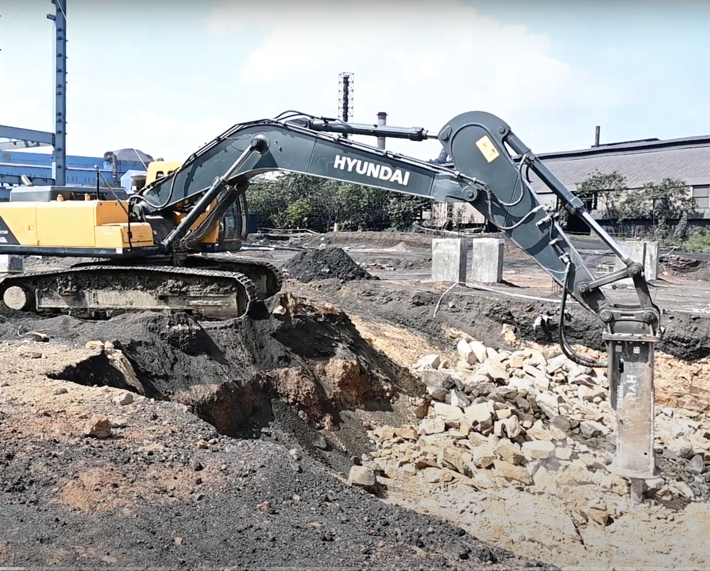 Long Boom Excavator with Breaker, rock breaker excavator, hydraulics rock breaker on rent