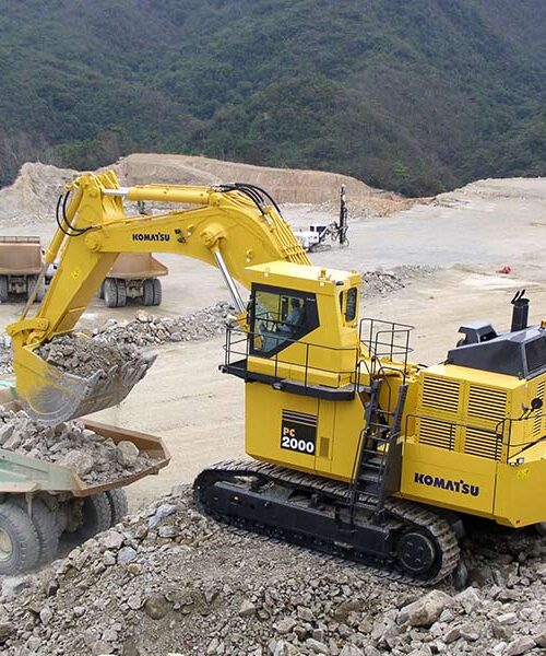 PC2000 Excavator on rent
