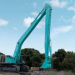 Kobelco 850 long boom excavator