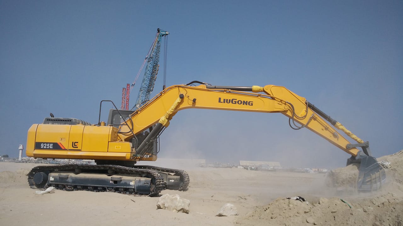 LiuGong 925 Long Boom Excavator on Rent