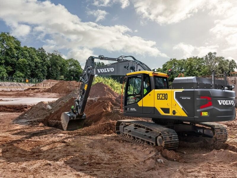 kasturi earthmovers- volvo-excavator-ec230-electric-2324x1200