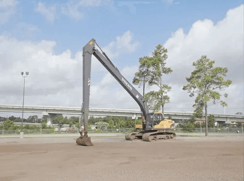 Volvo 230 Long Boom Excavator on Rent , Volvo 230 Long Boom on Rent