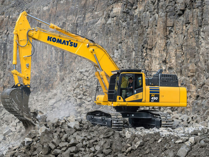 komatsu 490 excavator on rent